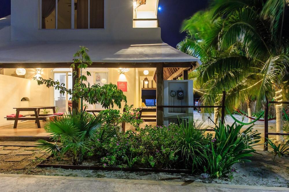El Hotelito Mahahual Exterior photo