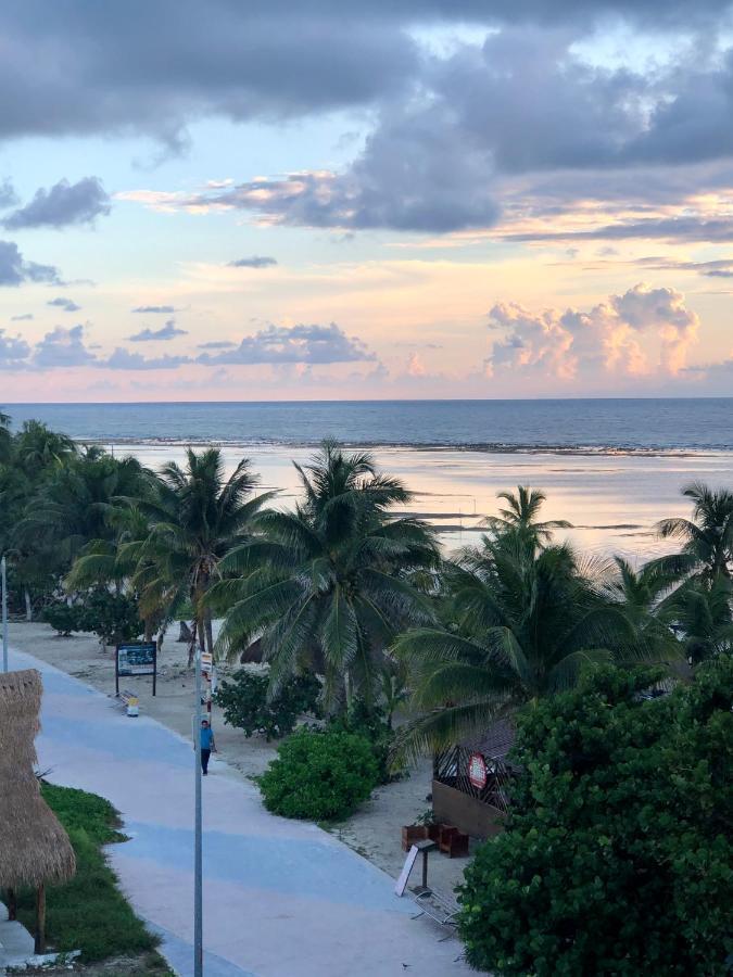 El Hotelito Mahahual Exterior photo
